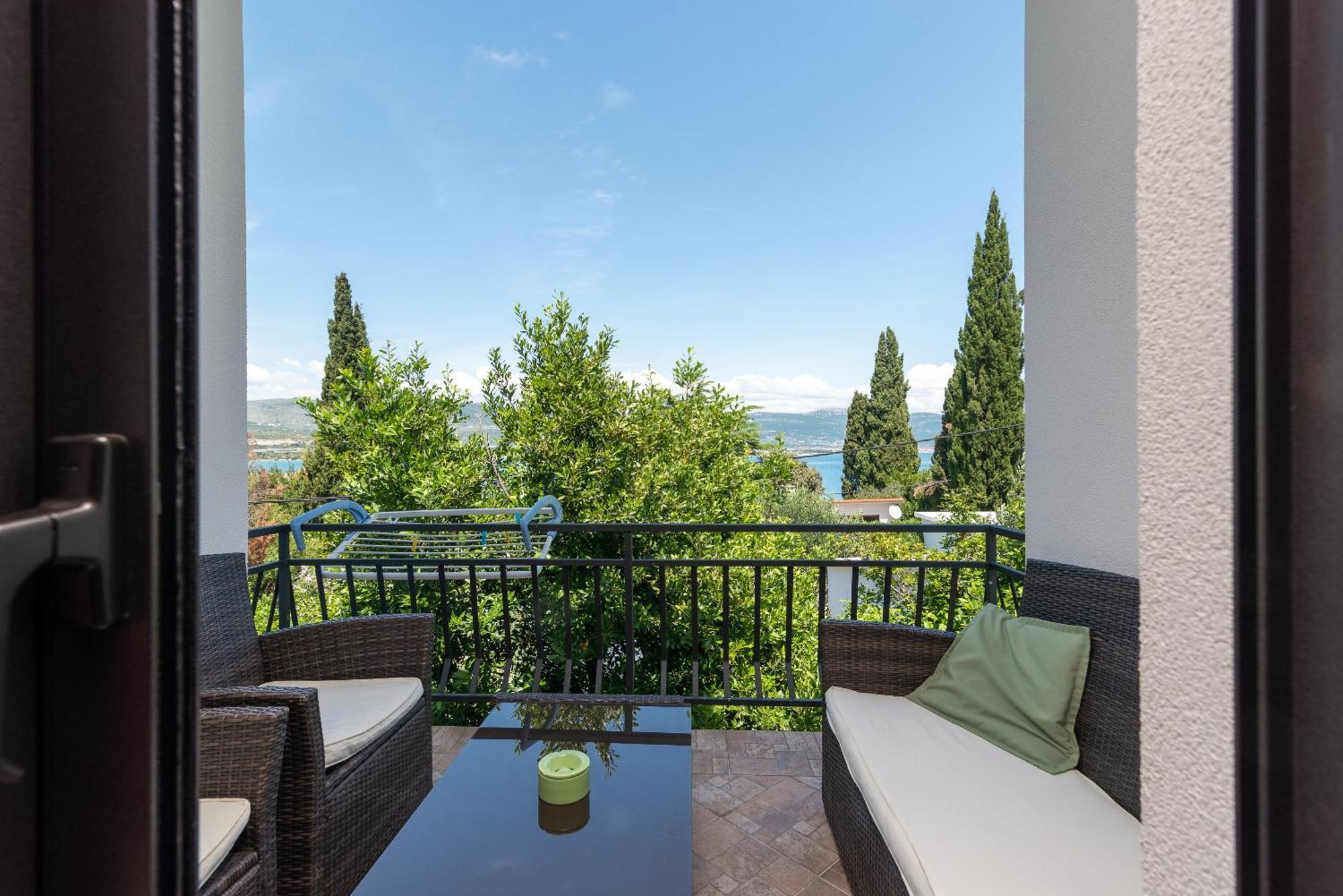 Maca Apartments & Suites Trogir Exterior foto