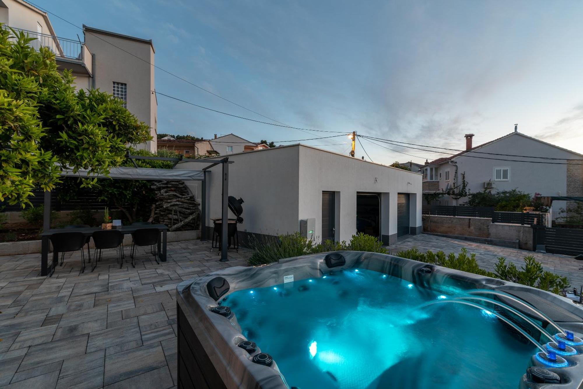 Maca Apartments & Suites Trogir Exterior foto