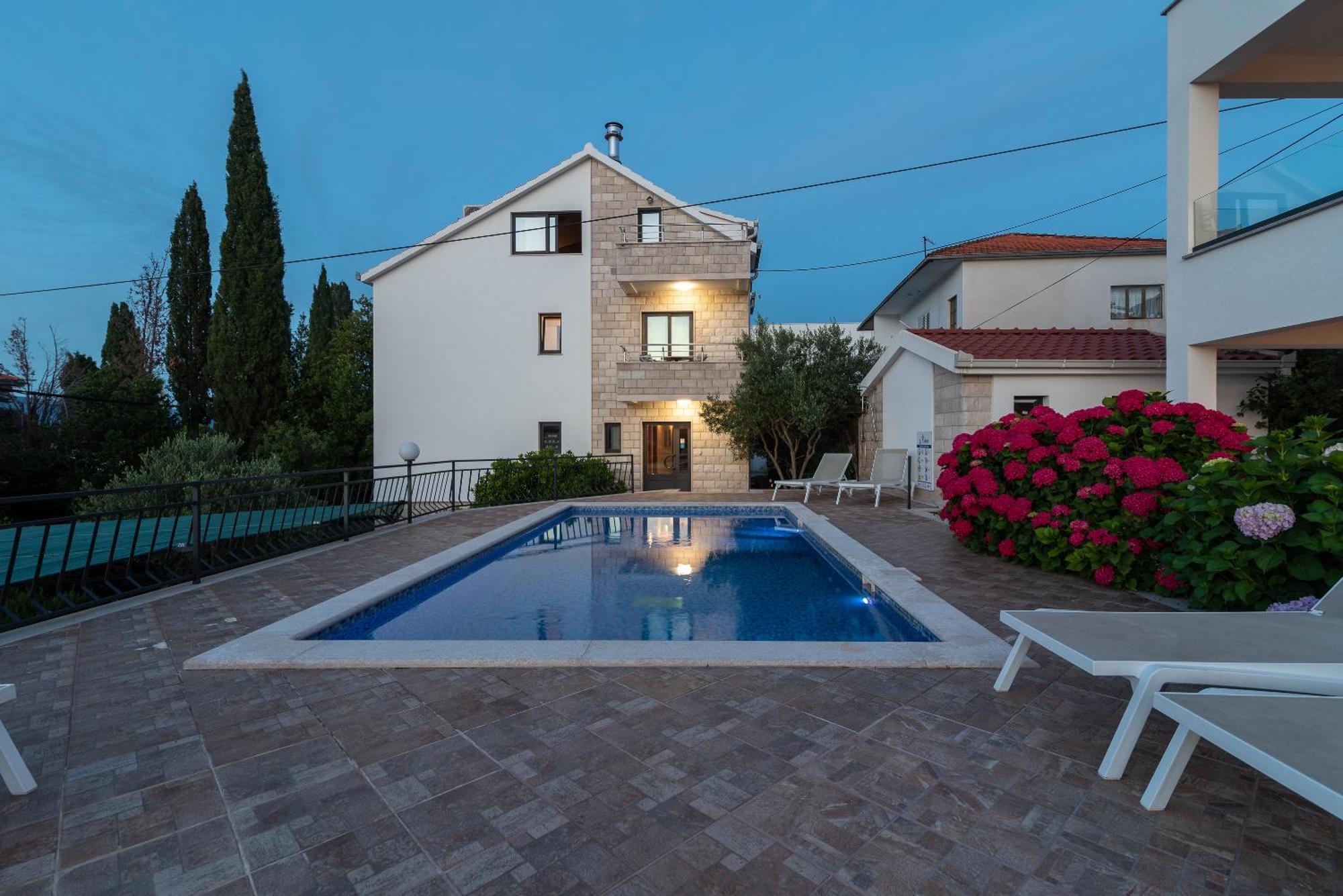 Maca Apartments & Suites Trogir Exterior foto