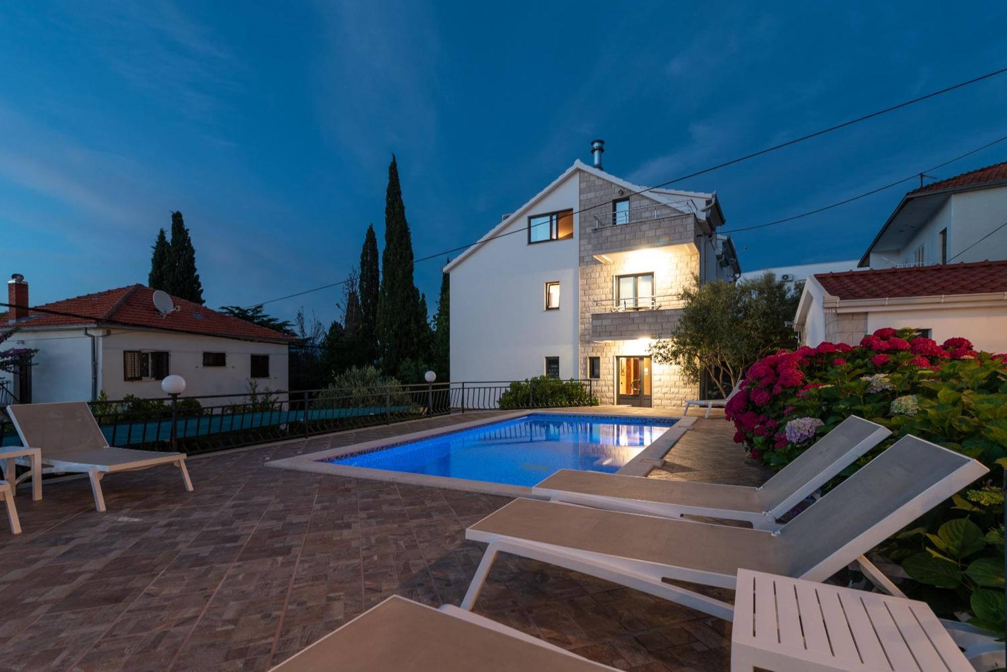 Maca Apartments & Suites Trogir Exterior foto